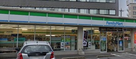 ファミリーマート 千葉祐光一丁目店の画像