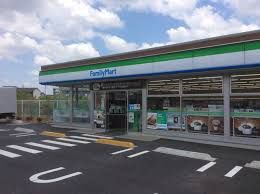 ファミリーマート 西大泉四丁目店の画像