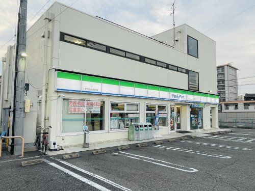 ファミリーマート 一宮市民病院前店の画像