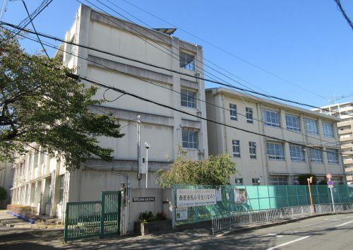 西百舌鳥小学校の画像