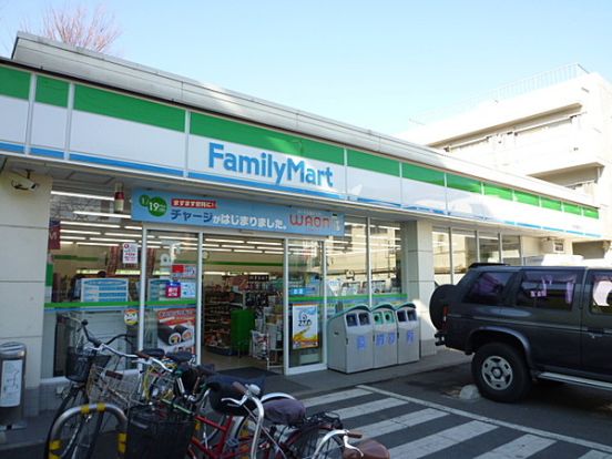 ファミリーマート 大泉学園通り店の画像