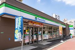 ファミリーマート 大泉学園橋店の画像