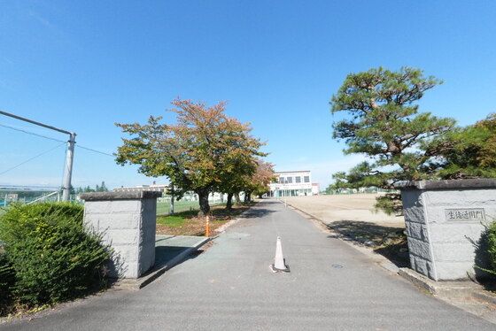 中山町立中山中学校の画像