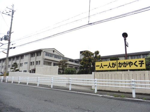 桜井市立桜井西小学校の画像