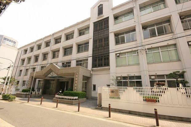 大阪市立 滝川小学校の画像