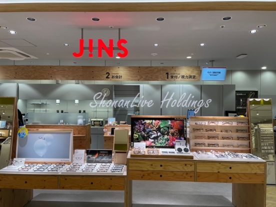 JINS キュービックプラザ新横浜店の画像