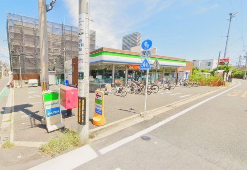 ファミリーマート 南千住五丁目店の画像