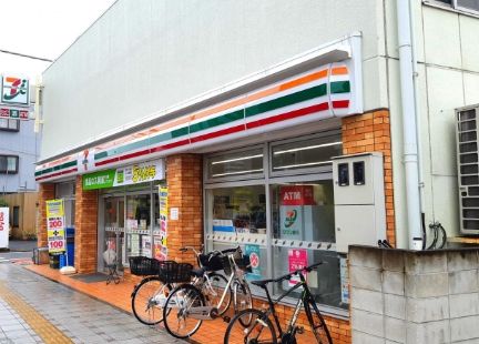 セブンイレブン 足立梅島駅北店の画像