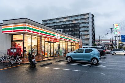 セブンイレブン 足立江北橋東店の画像