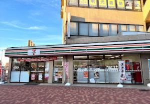 セブンイレブン 立川武蔵砂川駅前店の画像