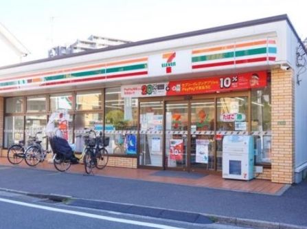 セブンイレブン 足立中川1丁目店の画像