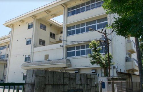 大和高田市立片塩小学校の画像