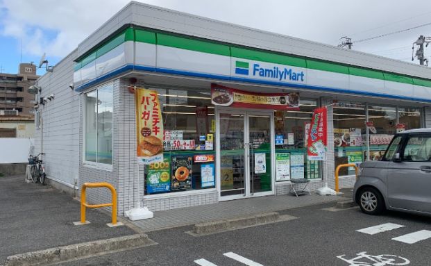 ファミリーマート 外新町四丁目店の画像