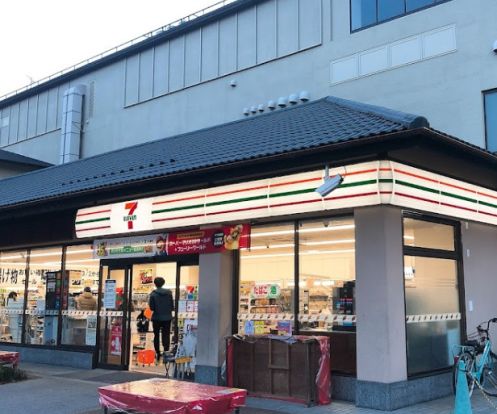 セブンイレブン平安神宮店の画像