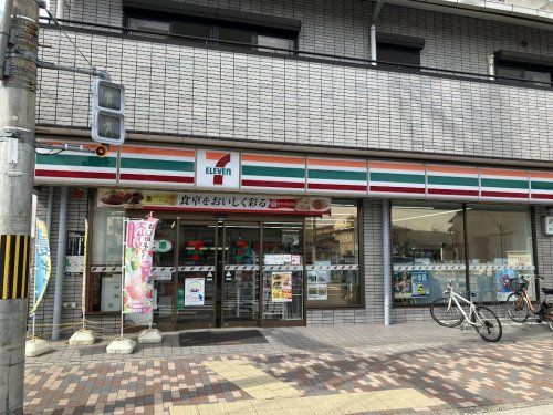 セブンイレブン 京都上七軒店の画像