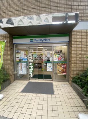 ファミリーマート 柏駅東口店の画像