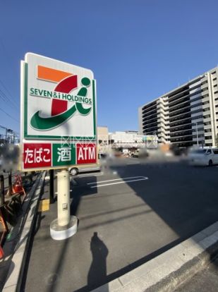 セブンイレブン 東松山駅東口店の画像