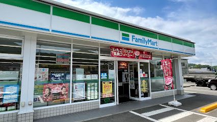 ファミリーマート 坂出府中店の画像