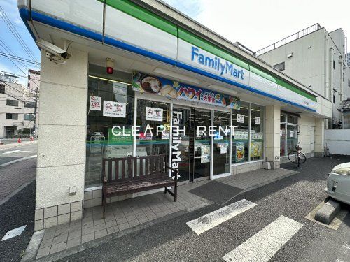 ファミリーマート 新丸子駅東店の画像