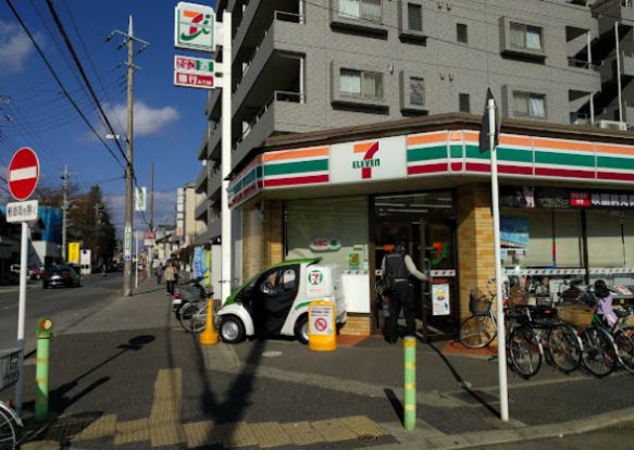 セブンイレブン 船橋薬円台駅前店の画像