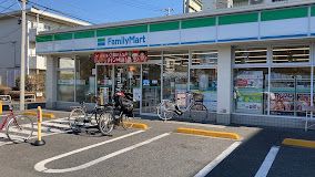 ファミリーマート 関町北二丁目店の画像