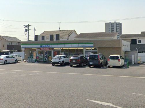 ファミリーマート 大府東新町店の画像