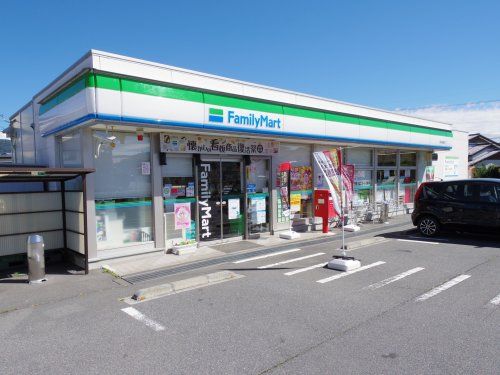 ファミリーマート 岡谷権現町店の画像