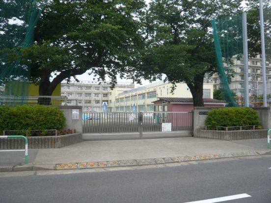 世田谷区立千歳台小学校の画像