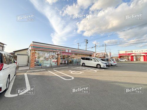 セブンイレブン 久留米荒木町店の画像