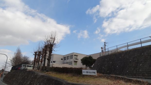 箕面市立 豊川北小学校の画像