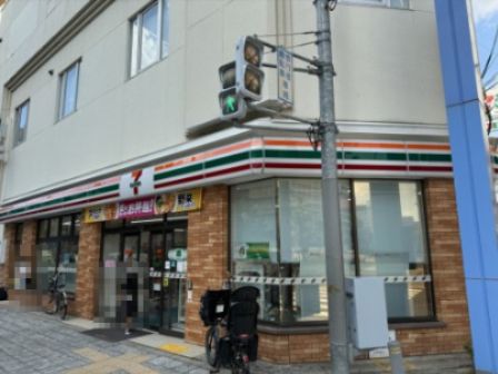 セブンイレブン 大阪南堀江1丁目店の画像