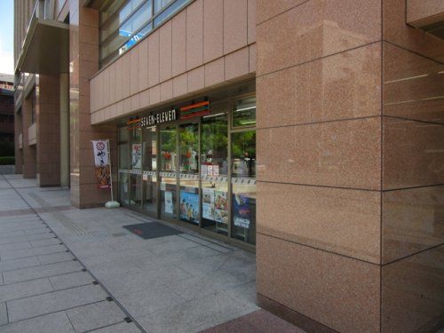 セブンイレブン 7FS帝京平成大学池袋キャンパ店の画像