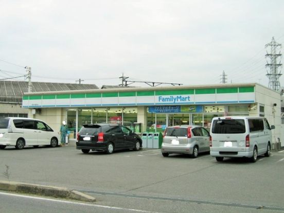 ファミリーマート 甚目寺萱津店の画像