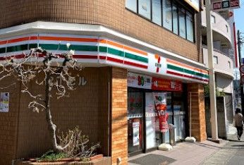 セブンイレブン 川崎登戸新町店の画像