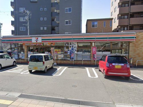 セブンイレブン 熊谷宮前町2丁目店の画像