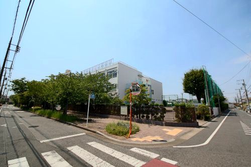 江戸川区立鹿骨中学校の画像