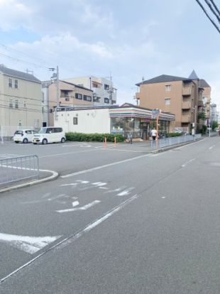 セブンイレブン 寝屋川松屋町店の画像