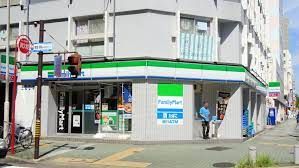 ファミリーマート 栄武平通店の画像