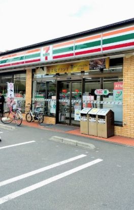 セブンイレブン 大和鶴間駅西口店の画像