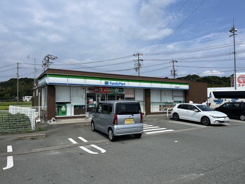 ファミリーマート津市美里町店の画像