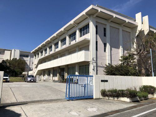 伊丹市立鈴原小学校の画像