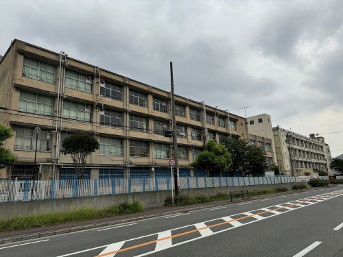 大阪市立港南中学校の画像