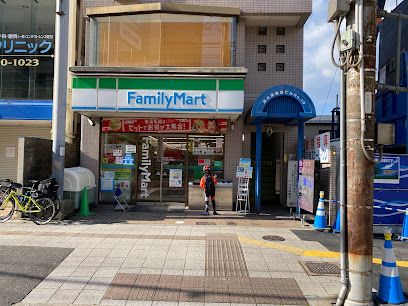 ファミリーマート びわ湖浜大津駅前店の画像