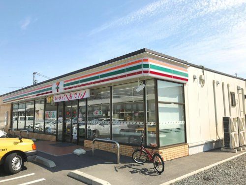 セブンイレブン 倉敷上東西店の画像