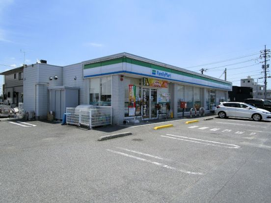 ファミリーマート 岡山興除店の画像