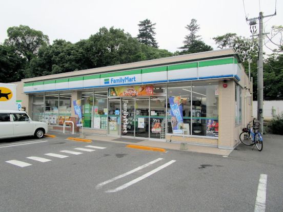 ファミリーマート 早島南店の画像