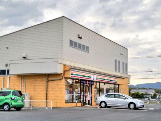 セブンイレブン 総社岡谷店の画像