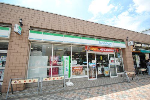 ファミリーマート清瀬駅前店の画像