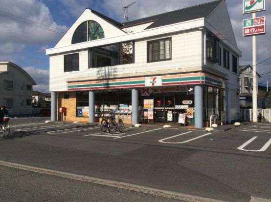 セブンイレブン 倉敷安江店の画像