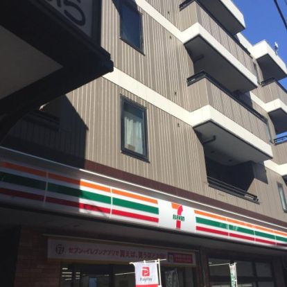 セブンイレブン 横浜南吉田町4丁目店の画像